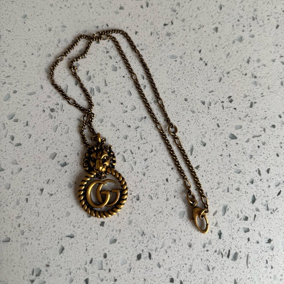 AUTHENTIC Gucci Gold Double G Lionhead Necklace - Picture 7 of 7